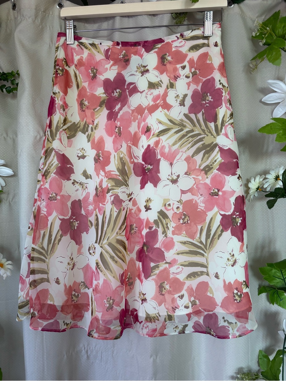Colourful, Bright & Feminine Floral Midi Flowy Skirt Size 4